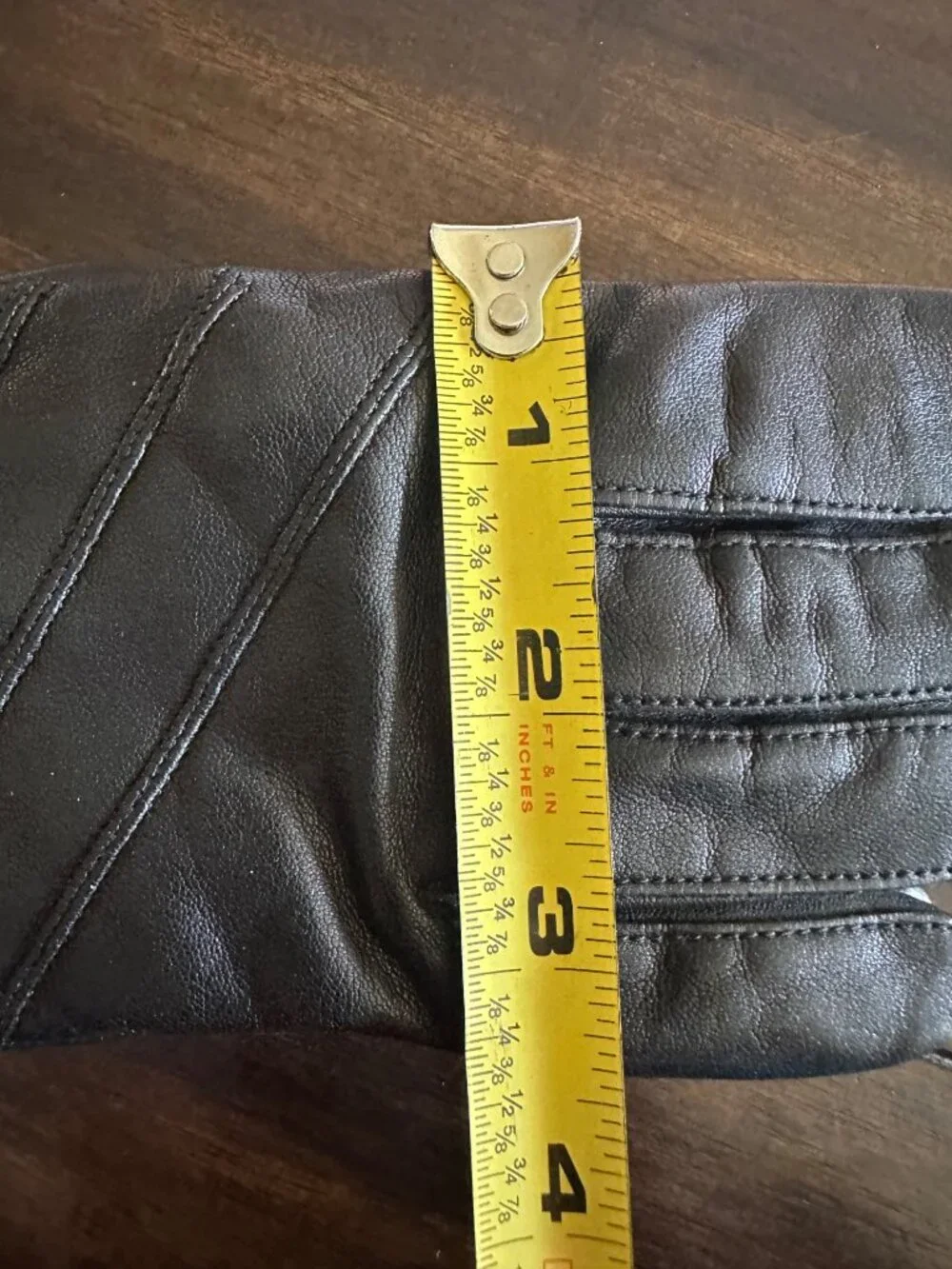 Fownes Vintage Black Leather Gloves 6 1/2 Acrylic Lining Stiched Design